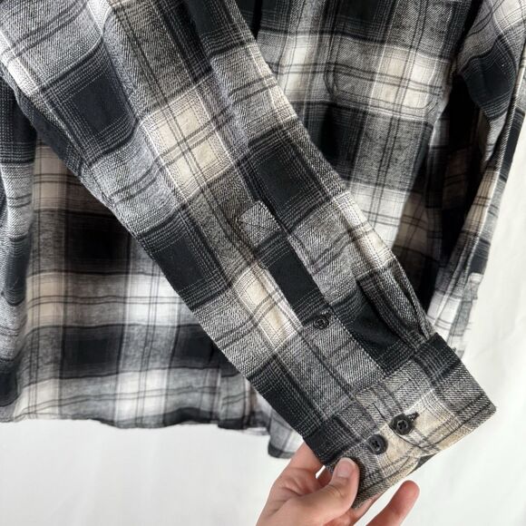Woolrich Flannel Shirt Men's Large Black White Plaid Long Sleeve Pockets Collar - Picture 6 of 13